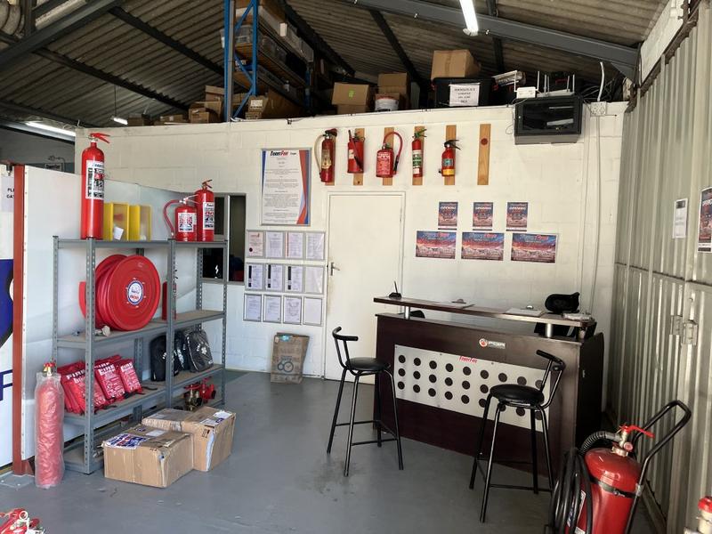 To Let Commercial Property for Rent in Montague Gardens Western Cape